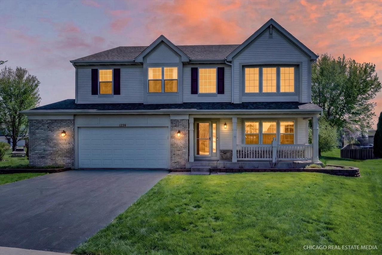 1259 Larkspur Ct., Pingree Grove, IL 60140