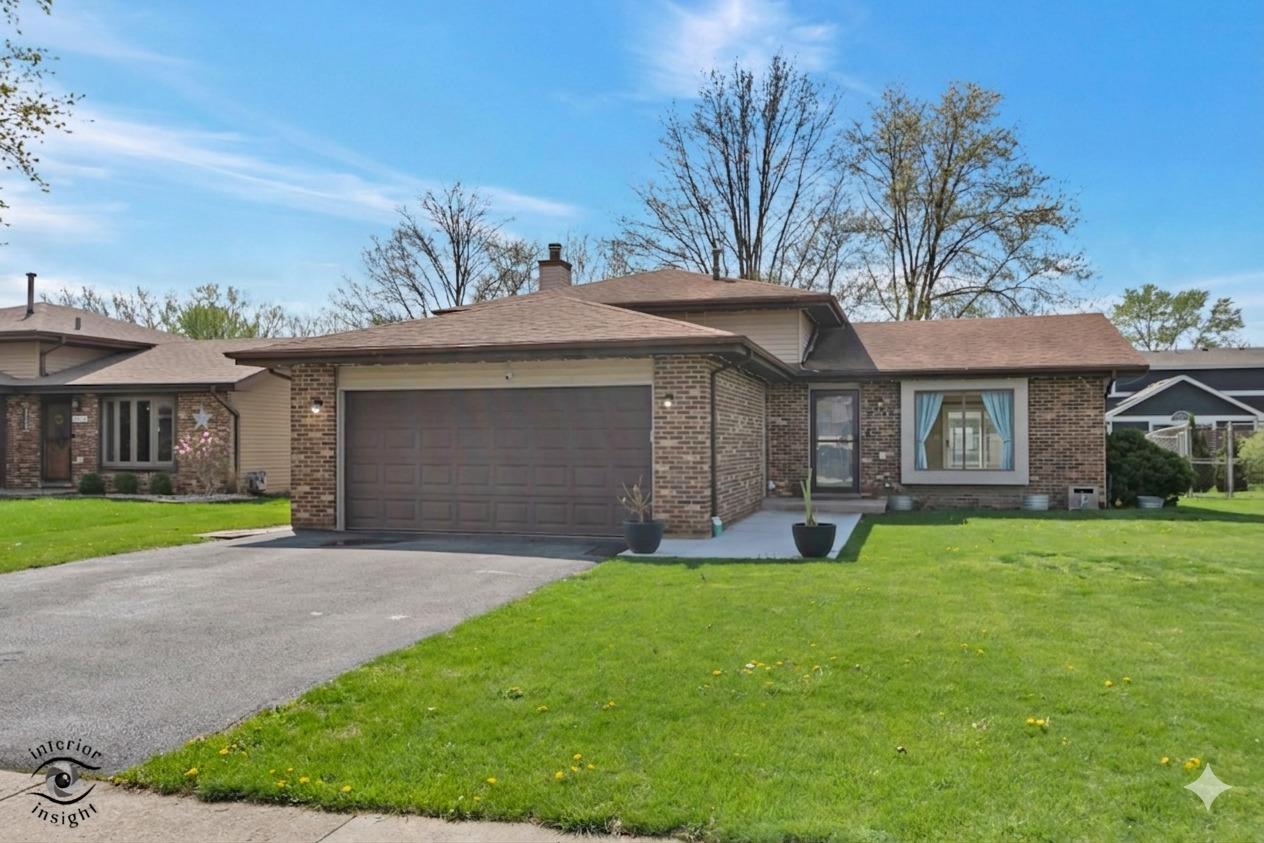 2413 Kerry Winde Dr., New Lenox, IL 60451
