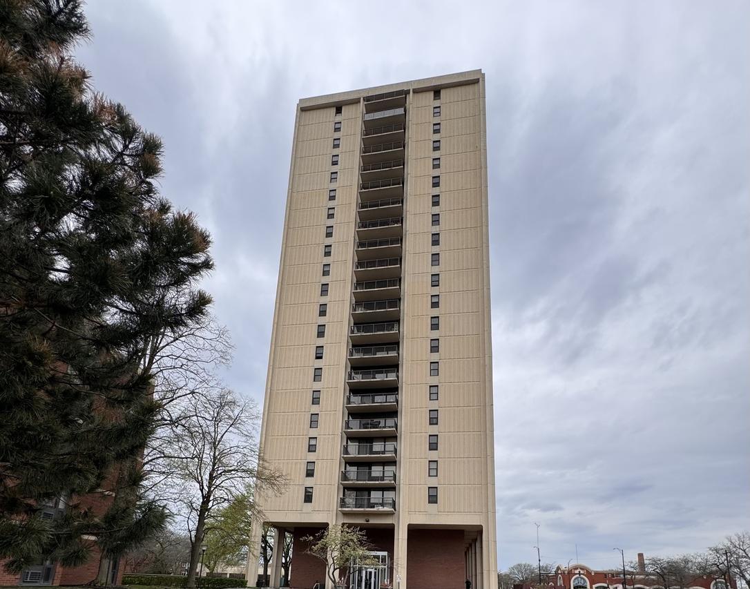 2901 S Michigan Ave. #1610, Chicago, IL 60616