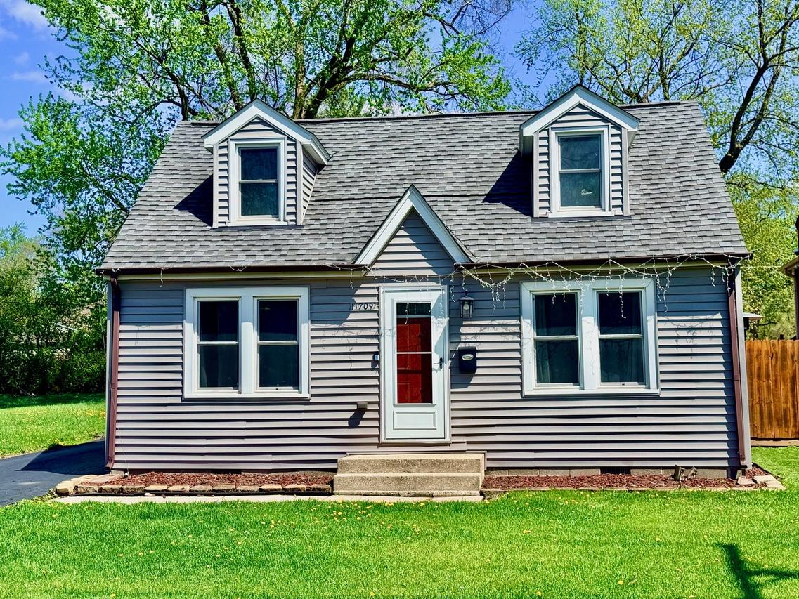 11709 S Hamlin Ave., Alsip, IL 60803