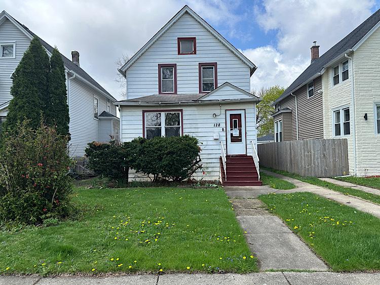 128 S 12th Ave., Maywood, IL 60153