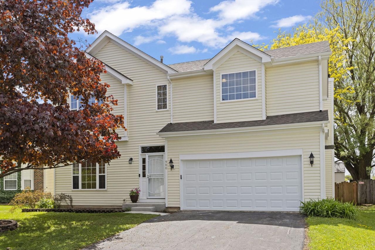 900 SE Chelsea Ct., Aurora, IL 60504