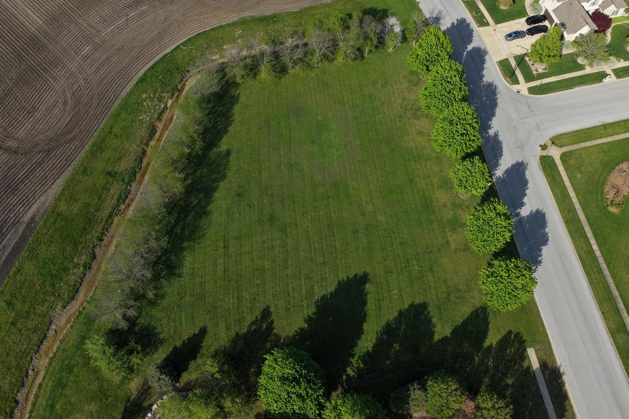 Merlot Blanc Ct., Bourbonnais, IL 60914