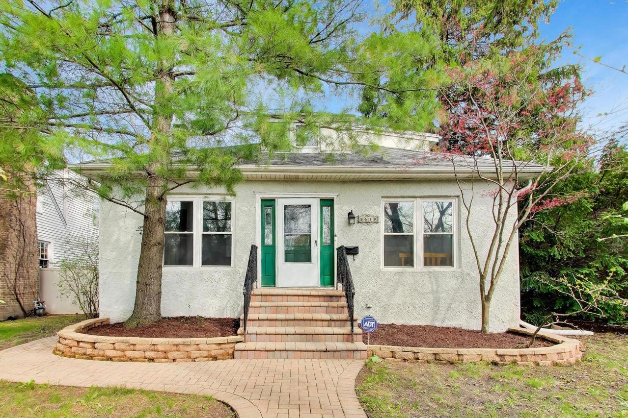 1619 Fowler Ave., Evanston, IL 60201