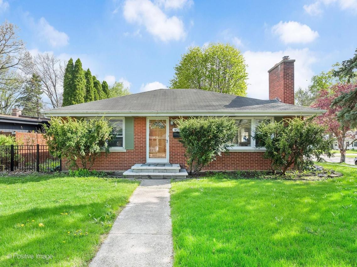 405 Greenfield Ave., Glen Ellyn, IL 60137