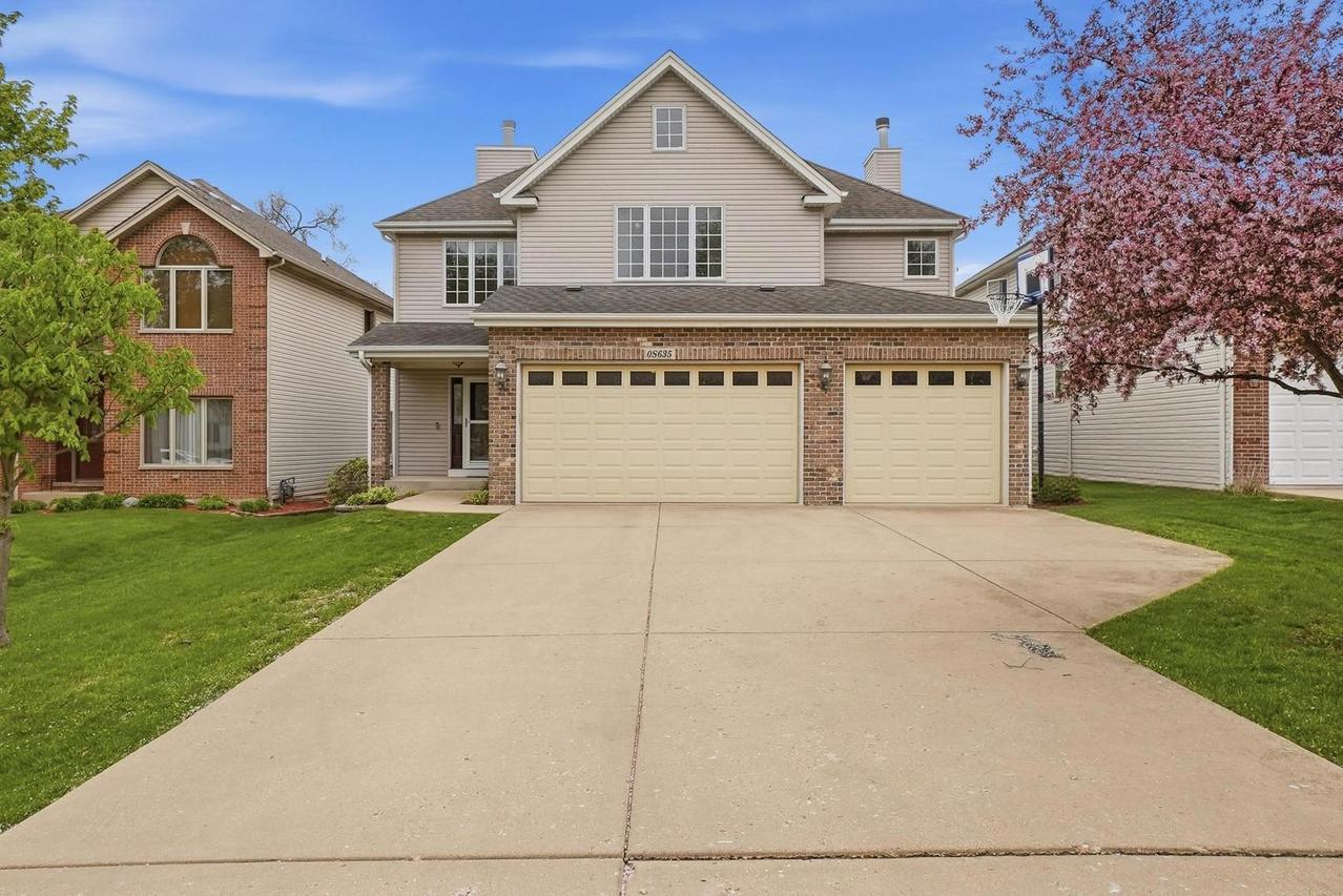0S635 Robbins St., Winfield, IL 60190