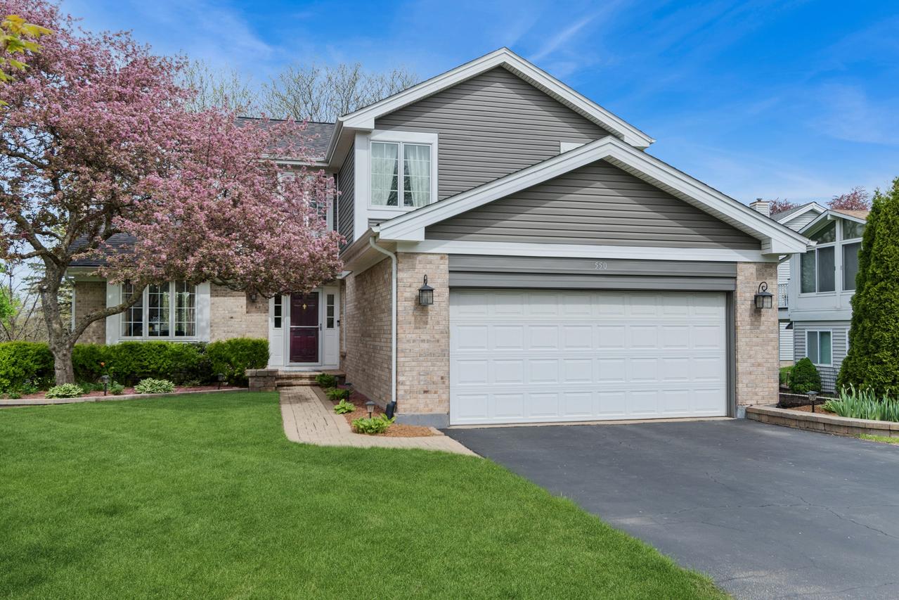 550 Rose Ln., Bartlett, IL 60103