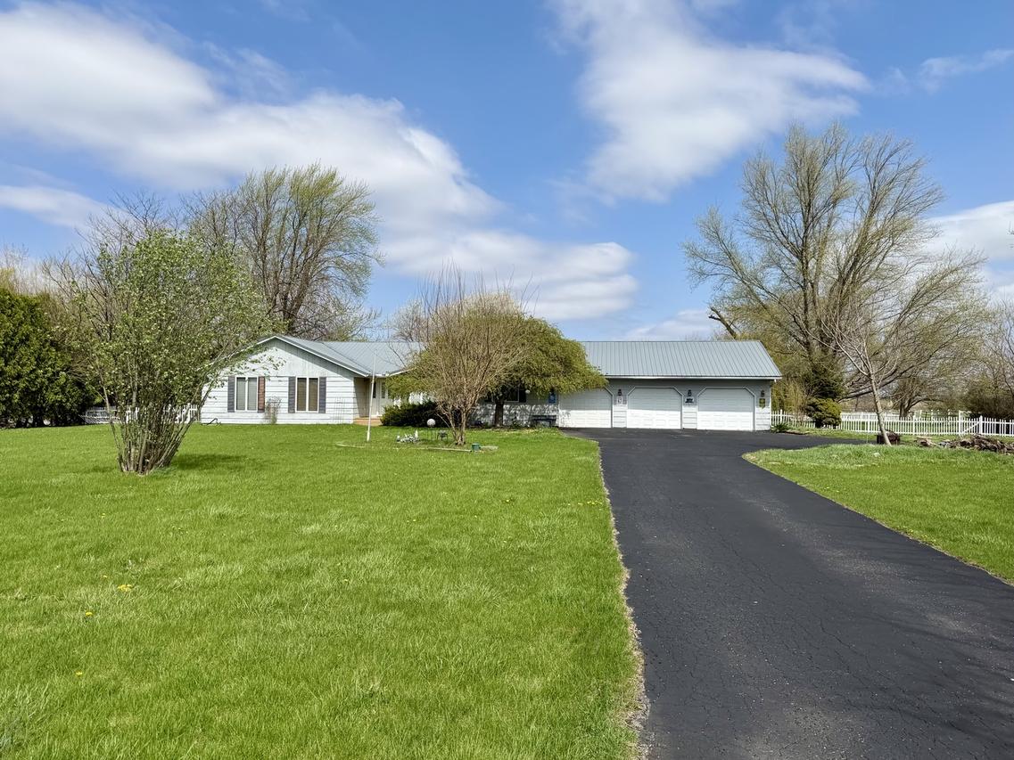 17641 Wagner Rd., Sandwich, IL 60548