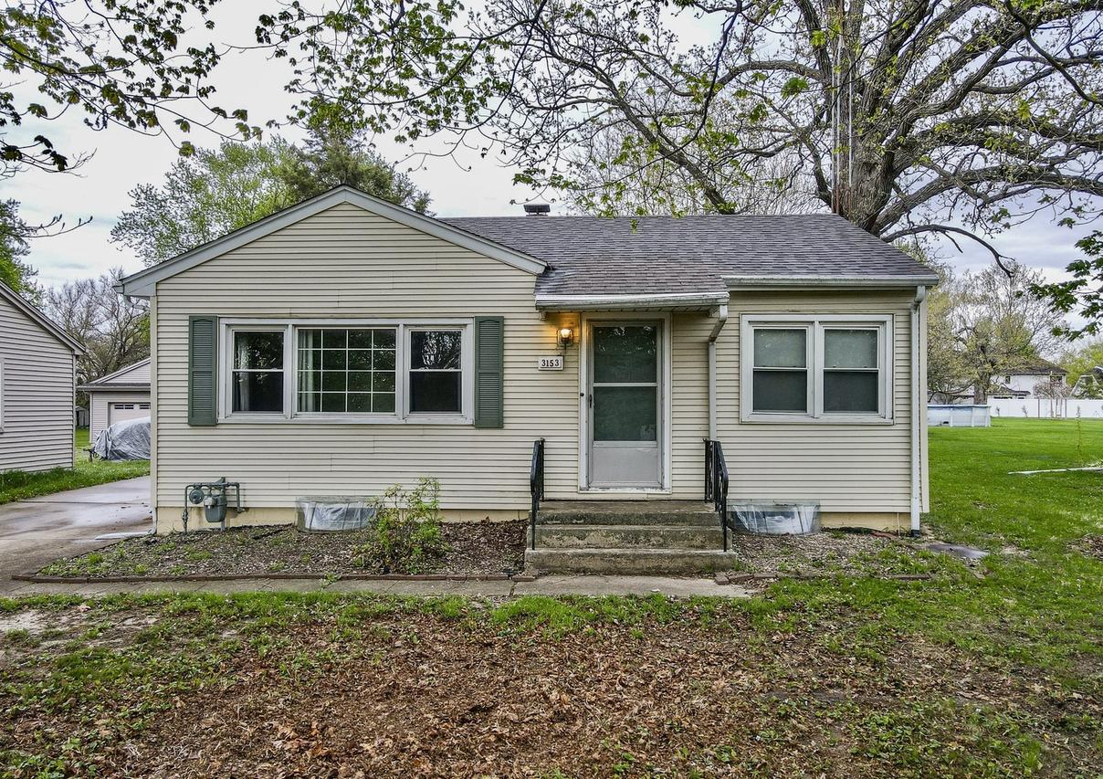 3153 Sportsman Club Rd., Bourbonnais, IL 60914