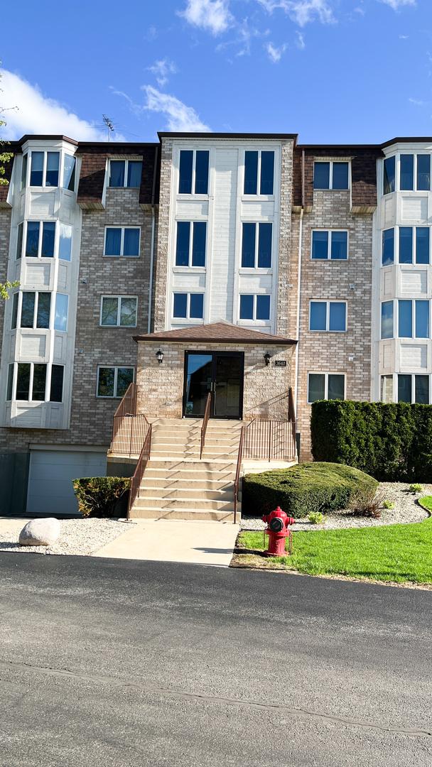 3640 186th St. #405, Lansing, IL 60438