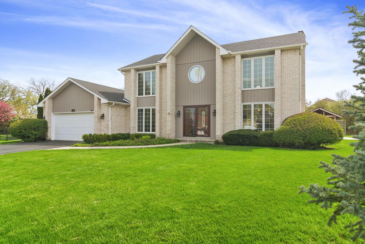 305 Anne Ct., Prospect Heights, IL 60070