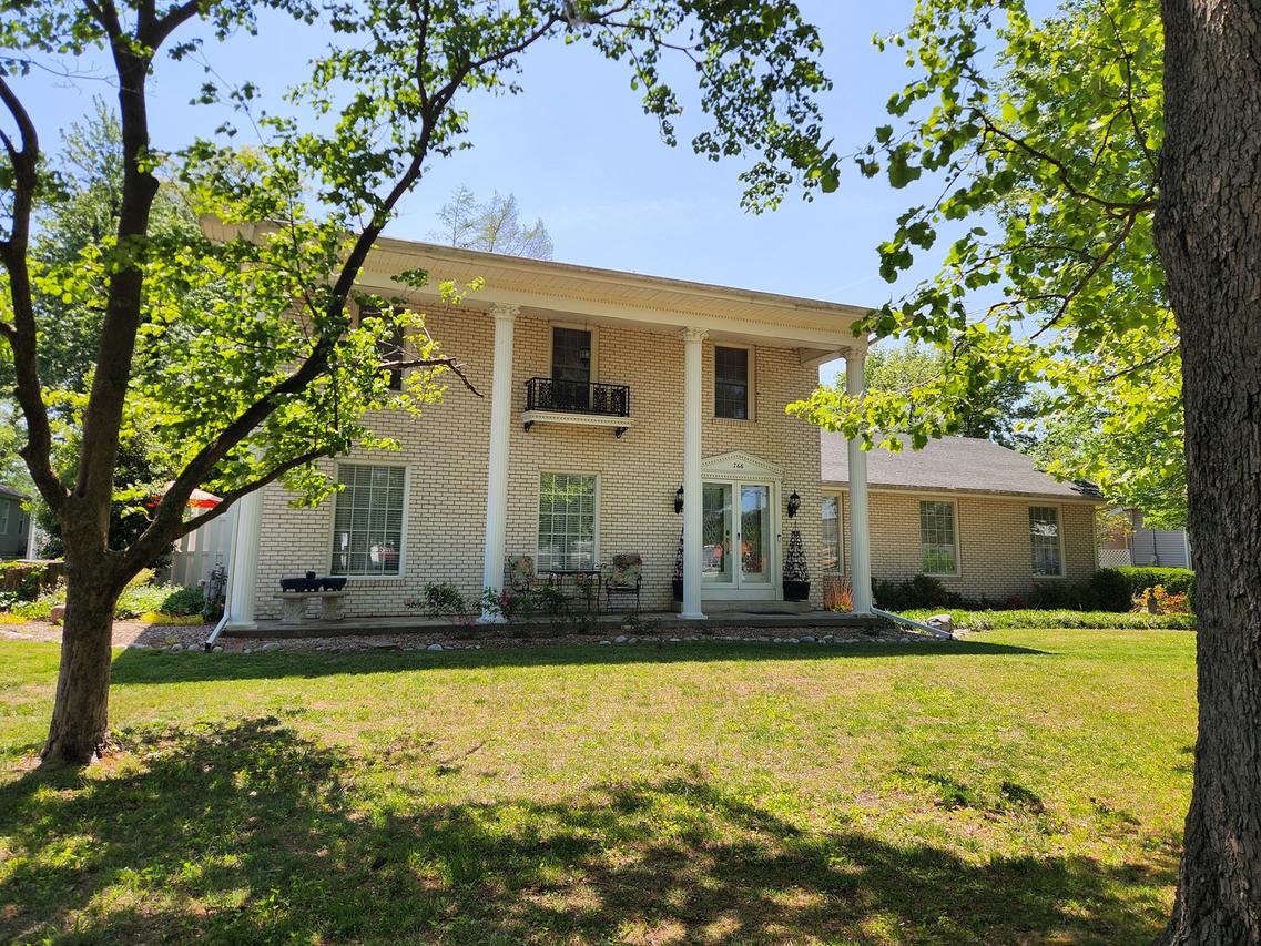 766 Fairfield Rd., Mt Vernon, IL 62864