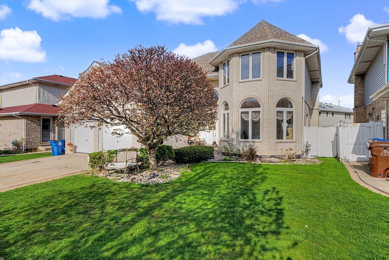 10745 Lockwood Ave., Oak Lawn, IL 60453