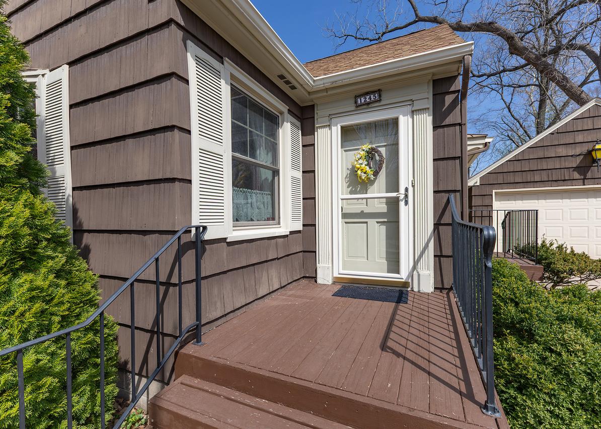 1245 36th Ave., Rock Island, IL 61201