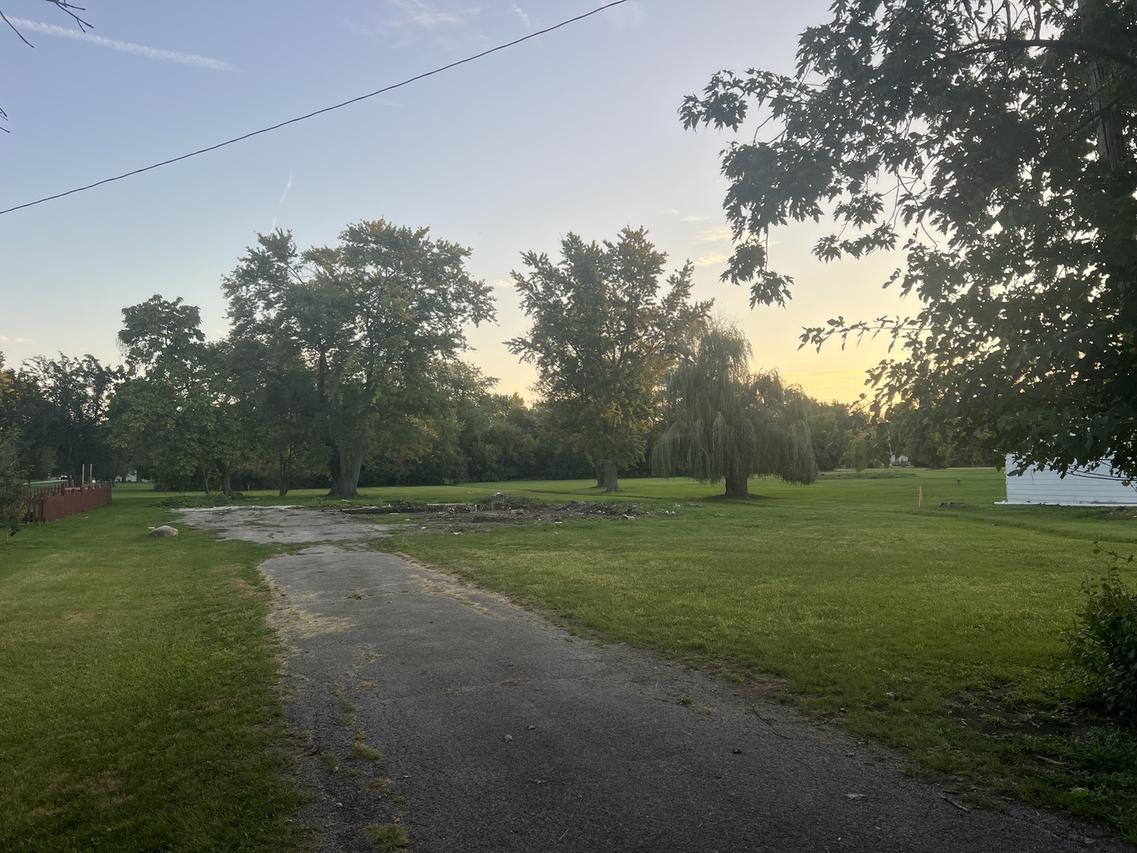 3533 Flossmoor Rd., Homewood, IL 60430