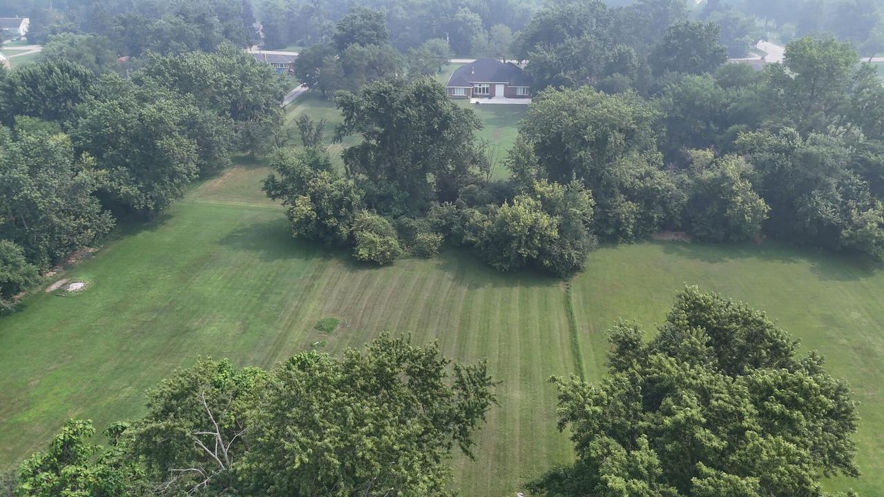 3533 Flossmoor Rd., Homewood, IL 60430