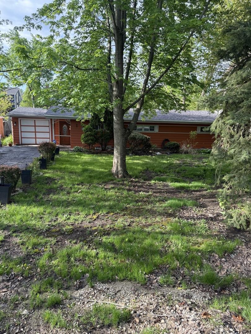 22W537 Cherry Ln., Glen Ellyn, IL 60137