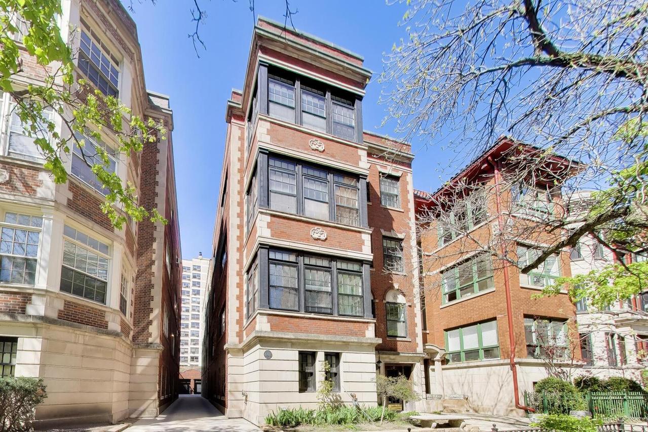 440 W Oakdale Ave. #1, Chicago, IL 60657