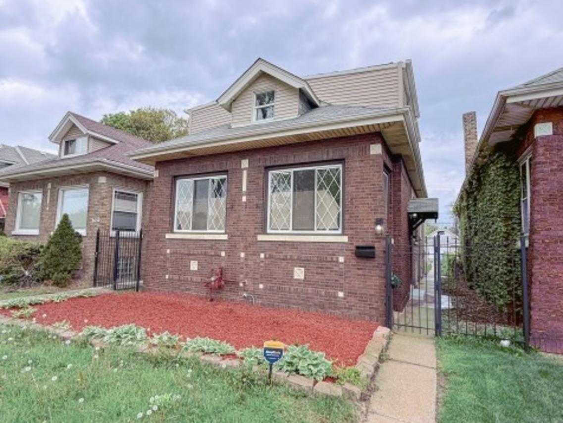 7533 S Michigan Ave., Chicago, IL 60619