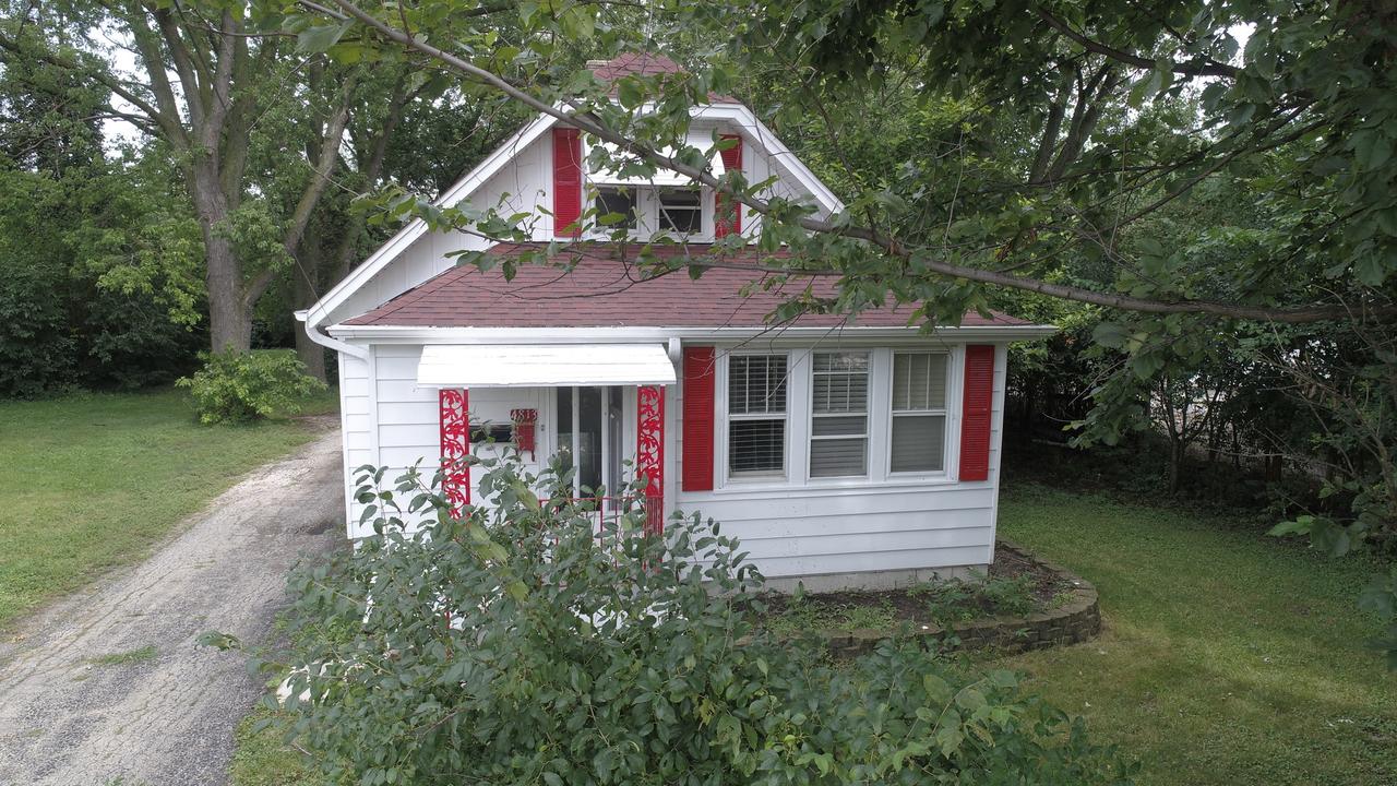 4813 Belmont Rd., Downers Grove, IL 60515