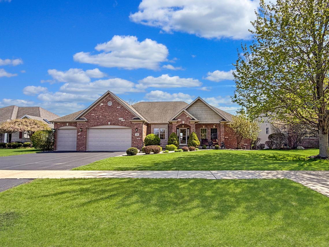 424 Billings Dr., Dekalb, IL 60115