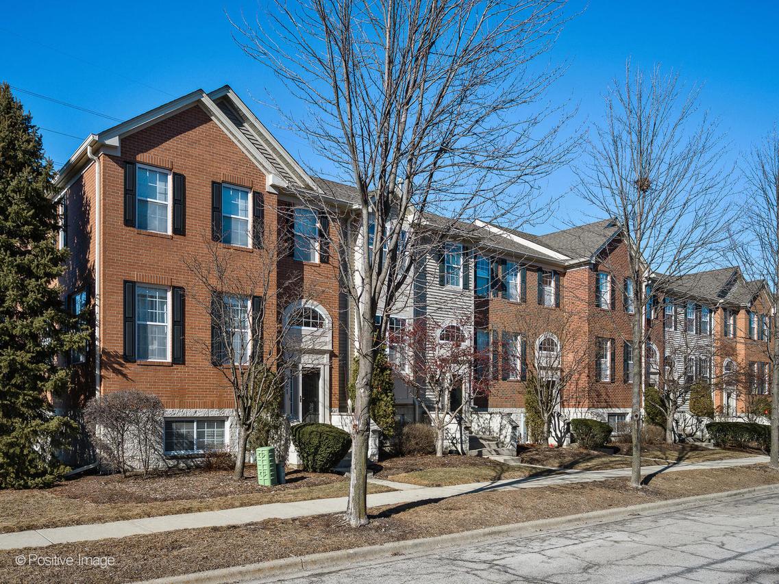 219 Willow Blvd. #1202B, Willow Springs, IL 60480