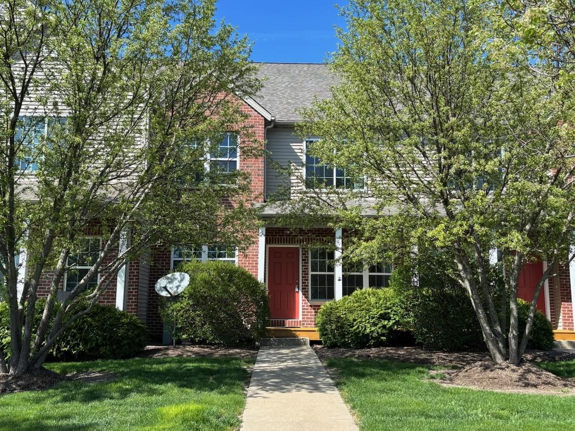 637 Stonegate Dr. #CO, Sycamore, IL 60178