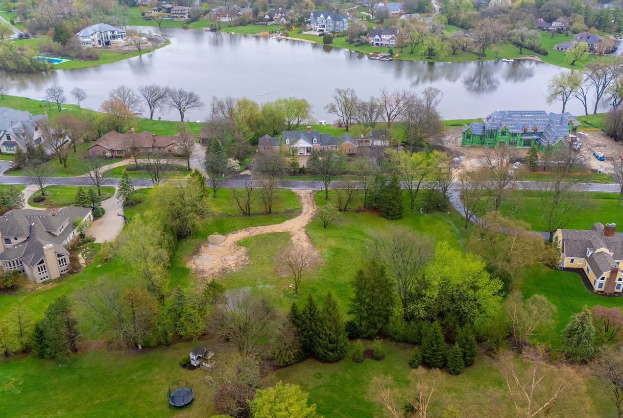 1846 Clover Dr., Inverness, IL 60067