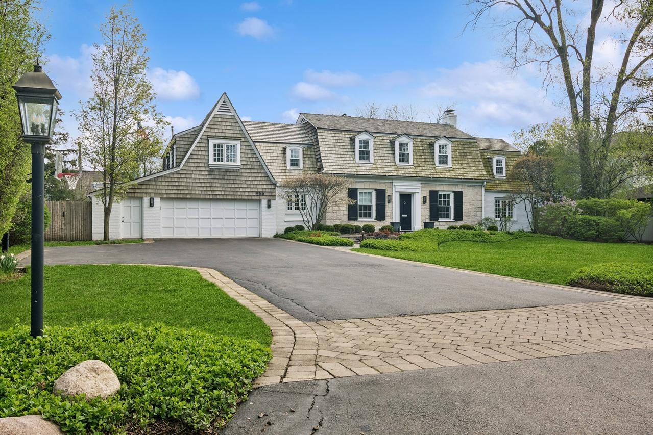 986 Brittany Rd., Highland Park, IL 60035