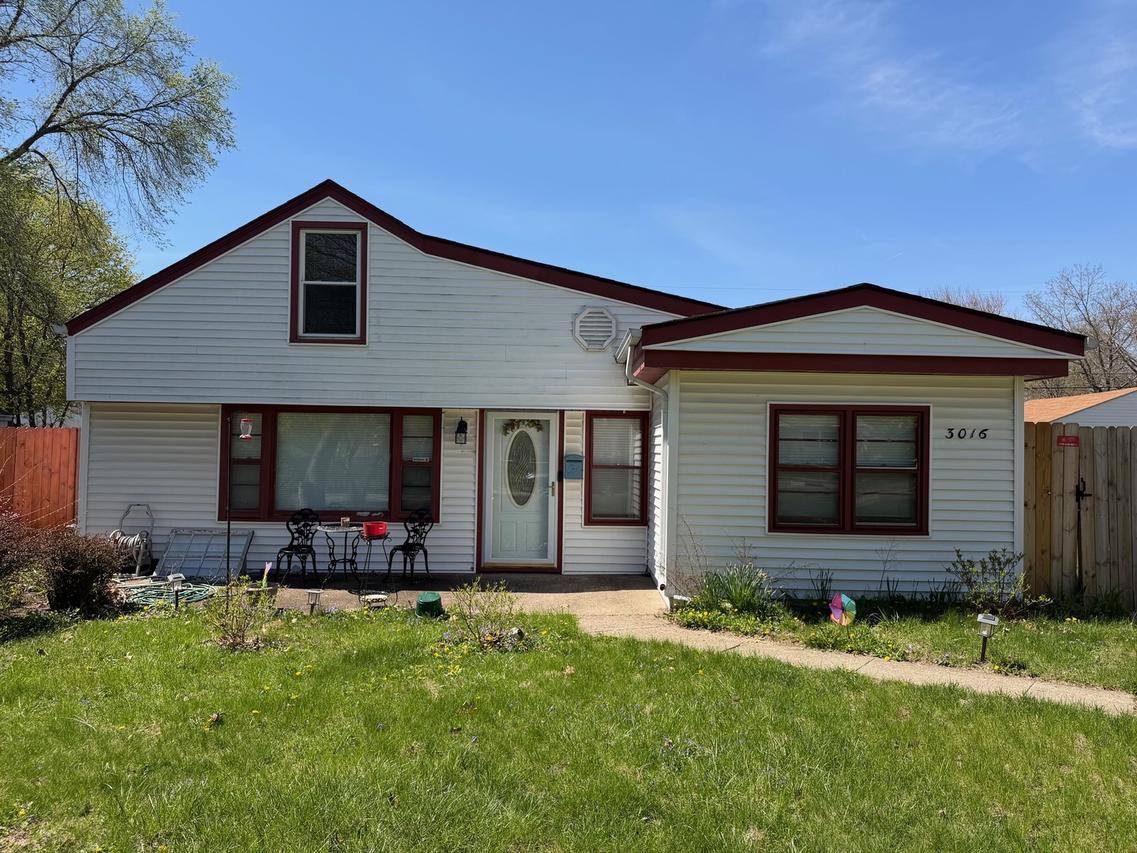 3016 Latham St., Rockford, IL 61103