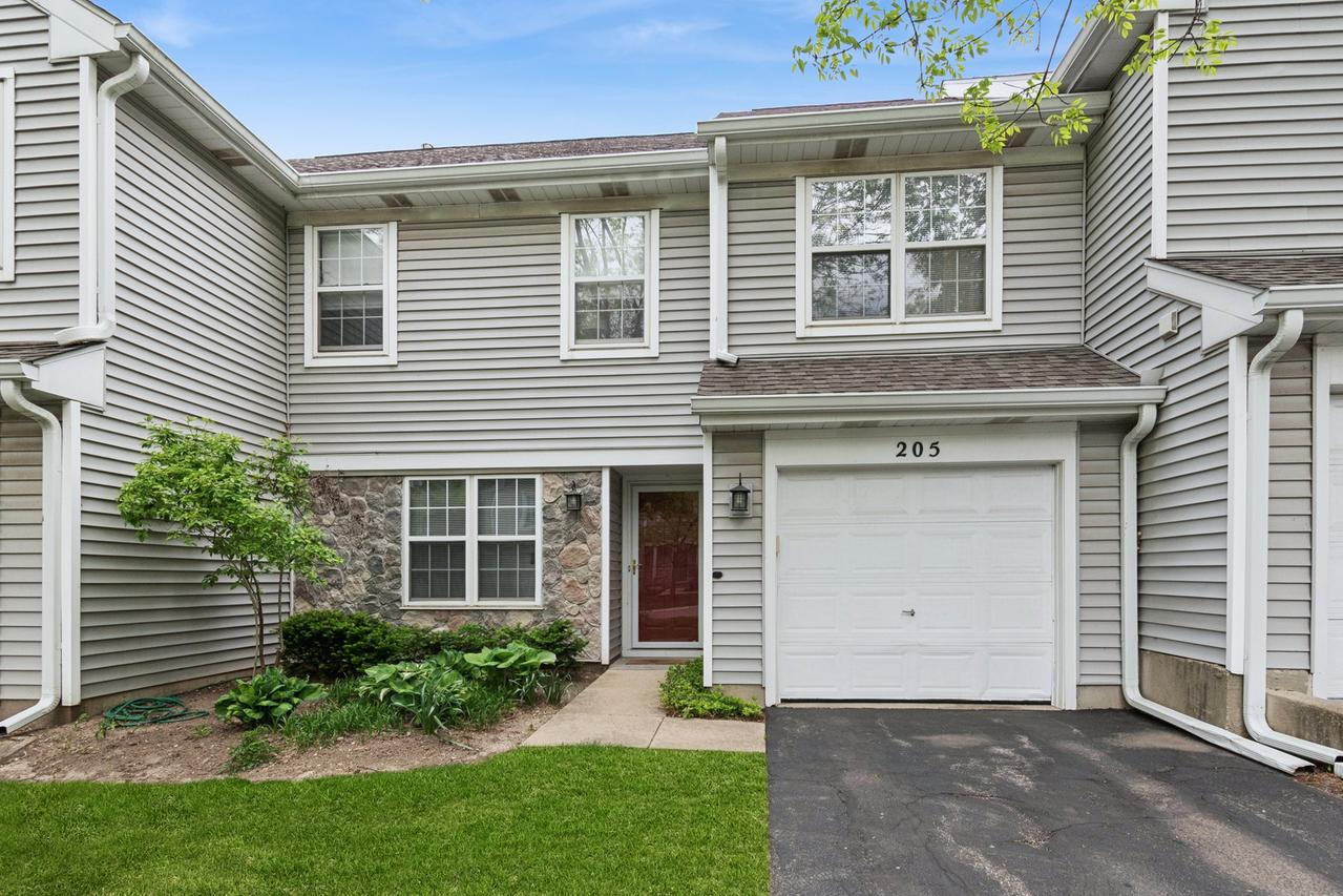 205 Parkview Dr., Wauconda, IL 60084