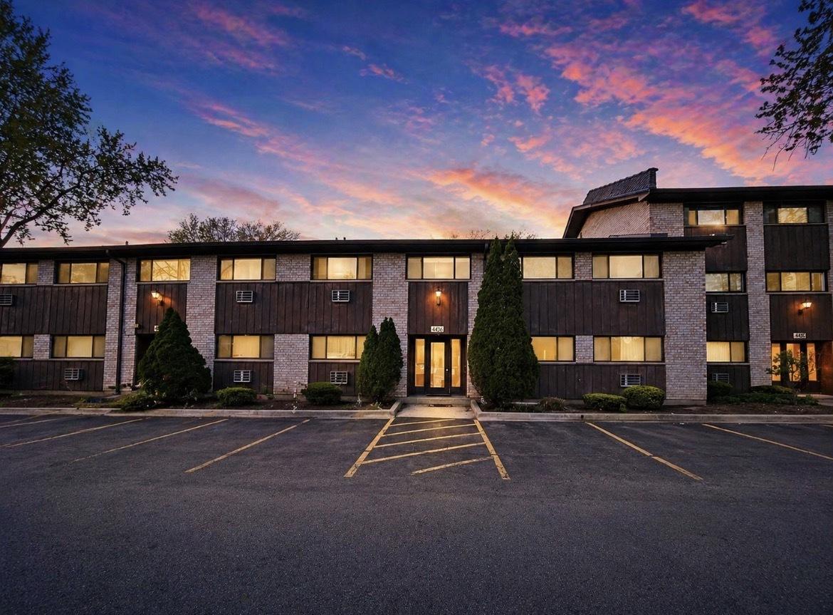 4436 Arbor Cir. #3, Downers Grove, IL 60515