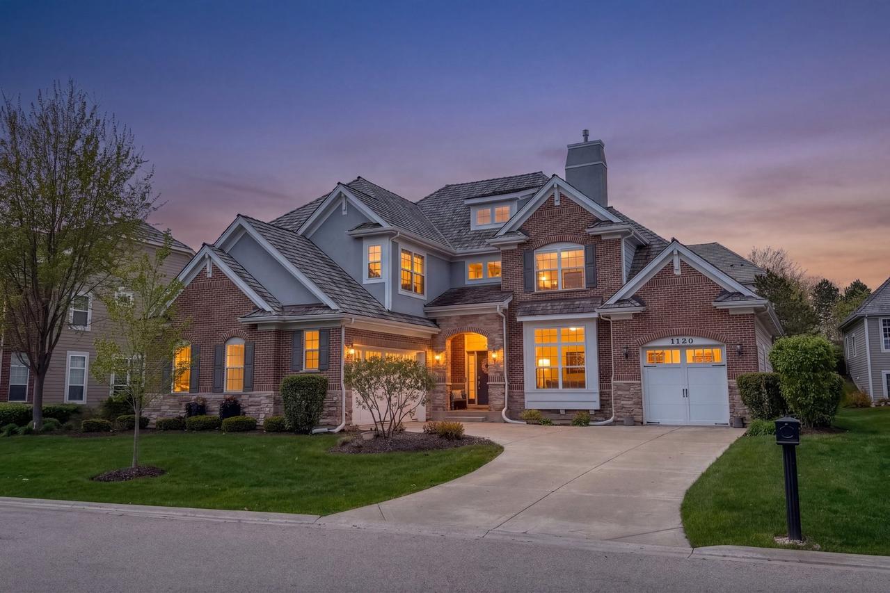 1120 Ashley Ln., Inverness, IL 60010