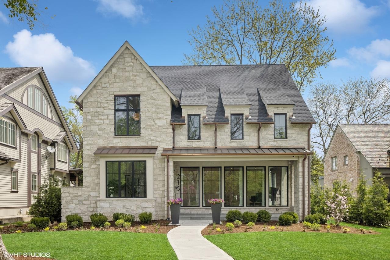 215 N Washington St., Hinsdale, IL 60521