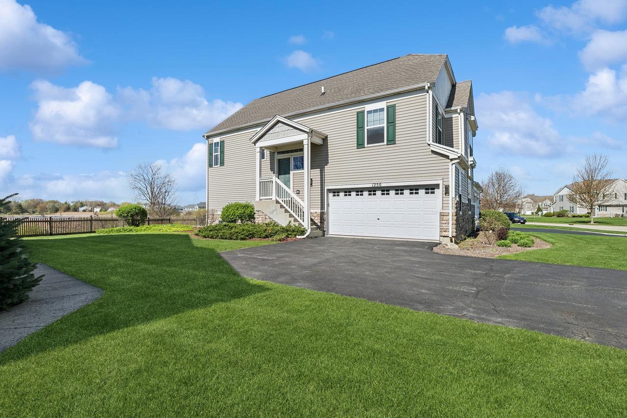 1250 Park View Dr., Antioch, IL 60002