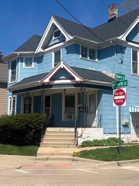 804 N 4th St., Dekalb, IL 60115