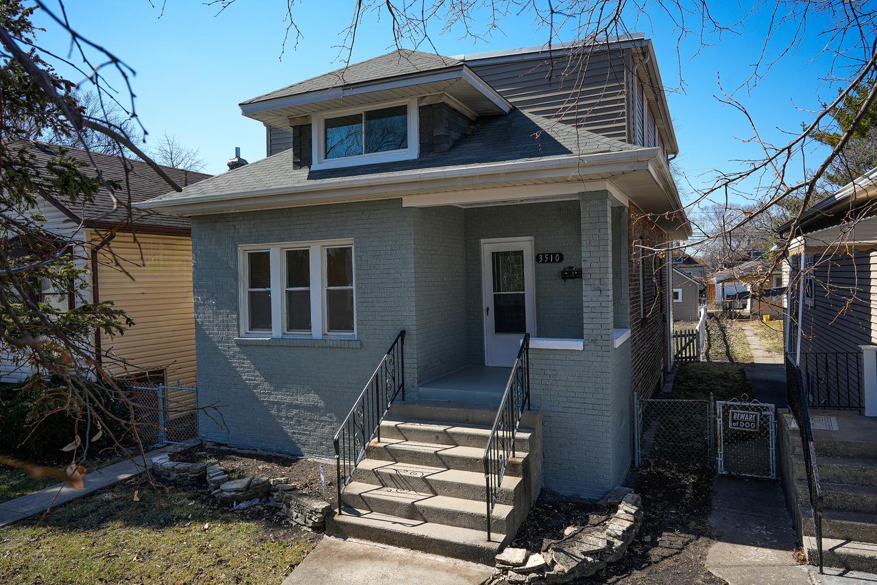 3510 N Oketo Ave., Chicago, IL 60634