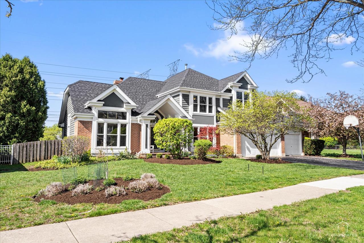 2116 Birchwood Ln., Buffalo Grove, IL 60089