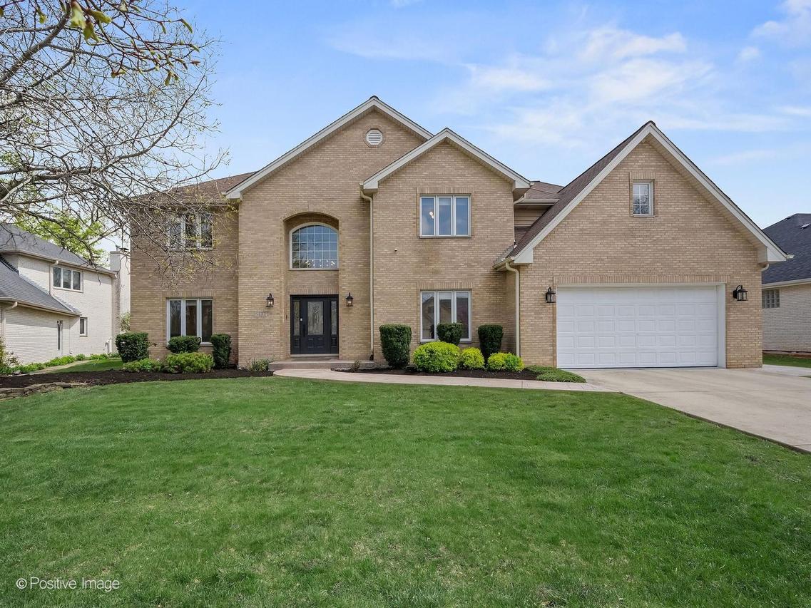 6437 Davane Ct., Downers Grove, IL 60516