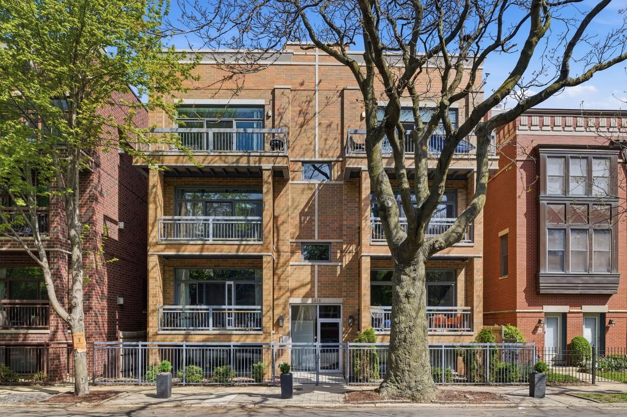 1418 W Fillmore St. #3W, Chicago, IL 60607
