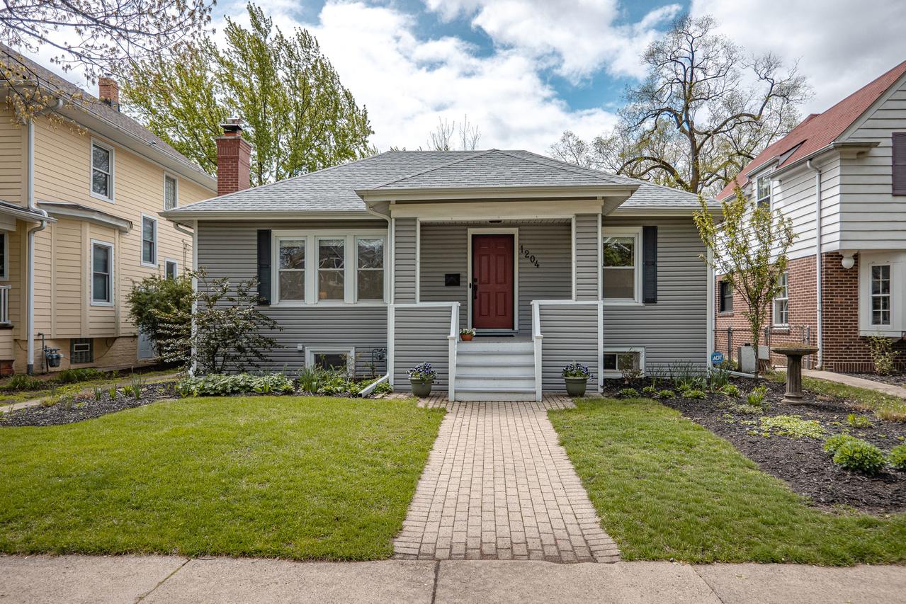 1204 Madison St., Evanston, IL 60202