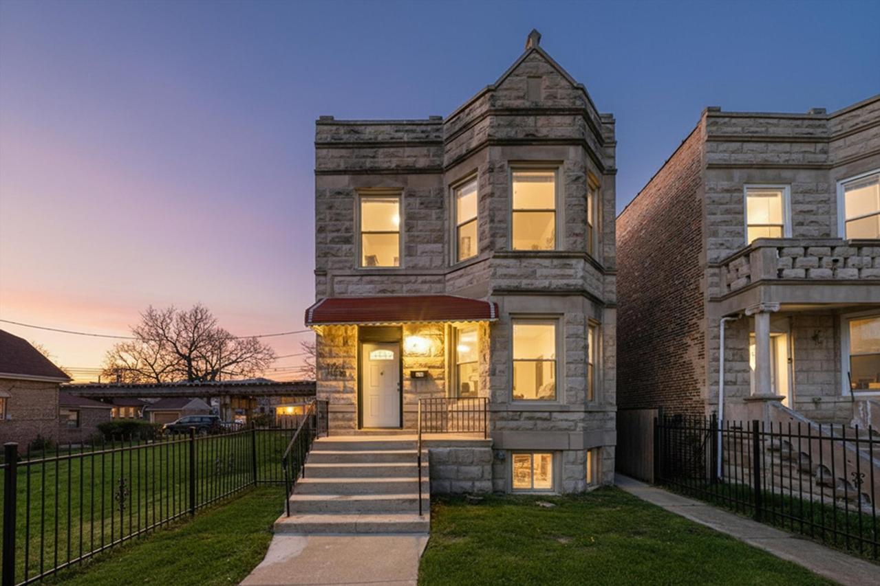 4046 W 21st St., Chicago, IL 60623