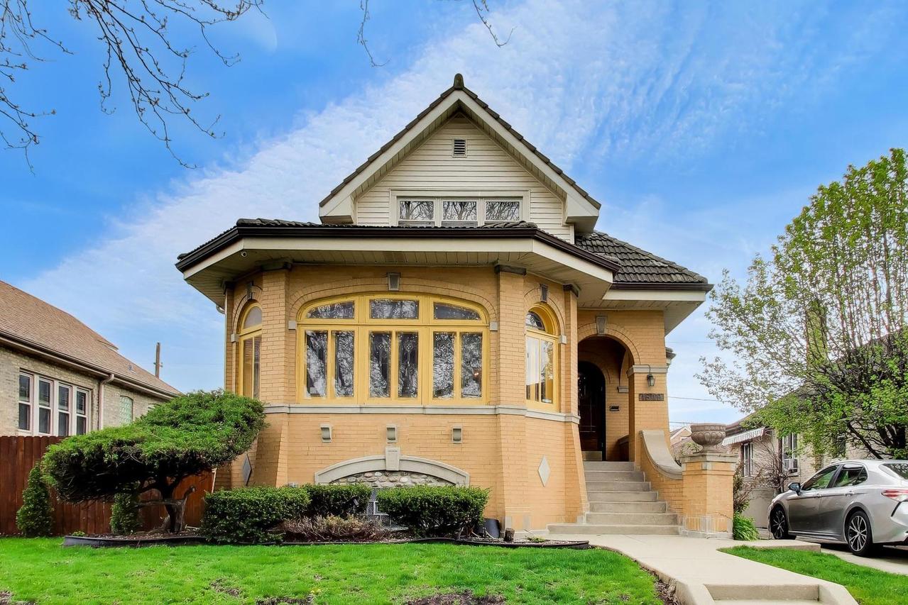 1849 N New England Ave., Chicago, IL 60707