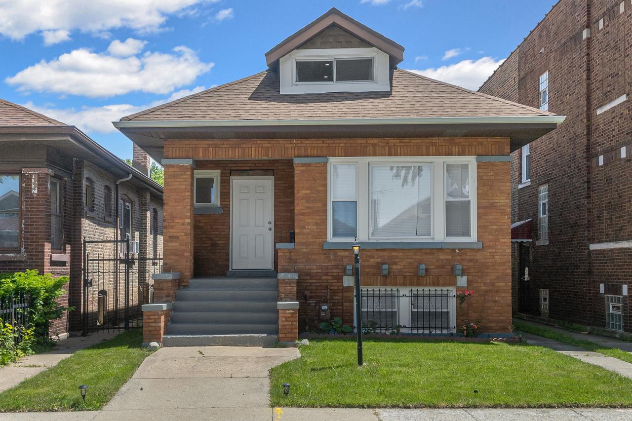 7613 S Hermitage Ave., Chicago, IL 60620