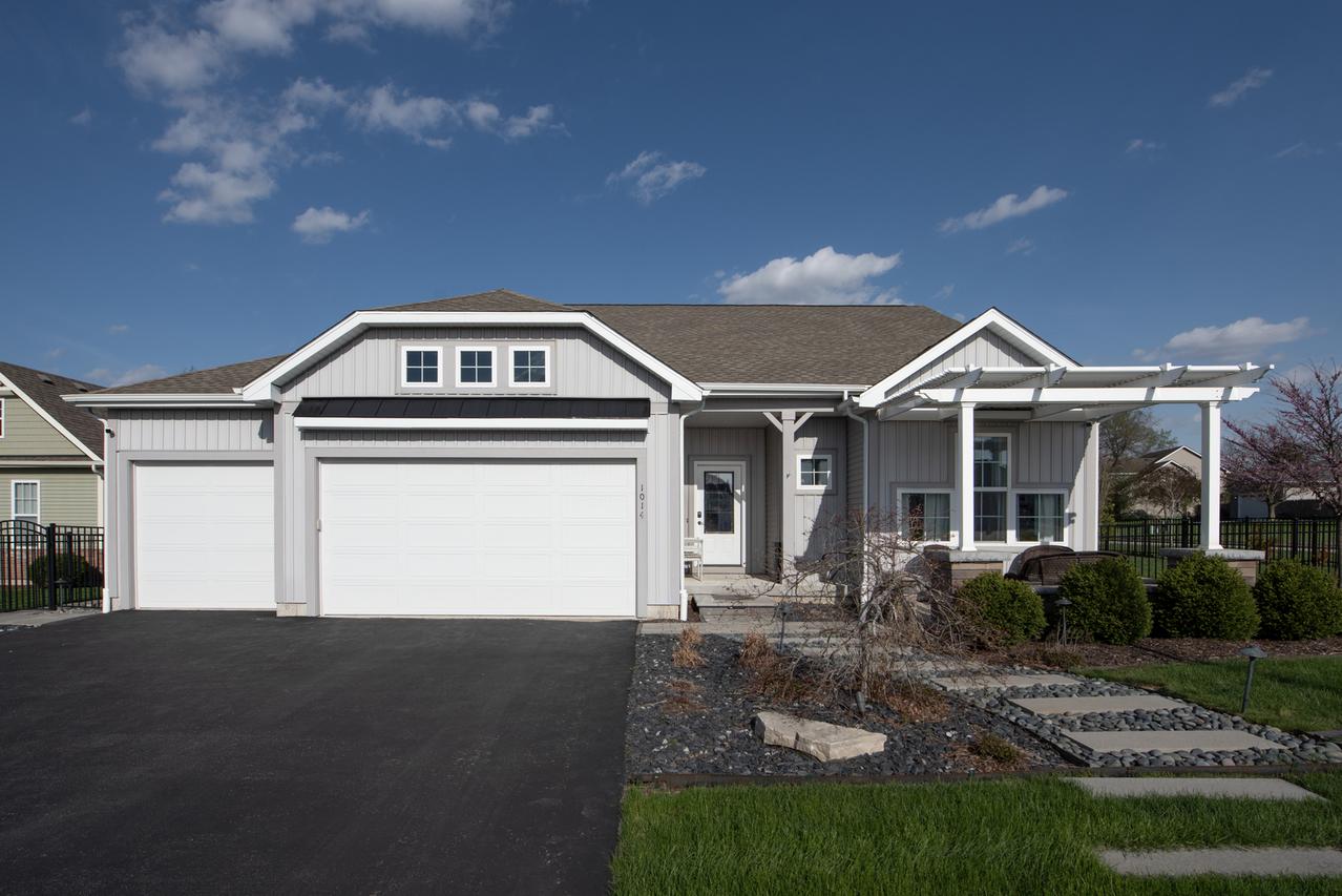 1014 Persimmon Dr., Genoa, IL 60135