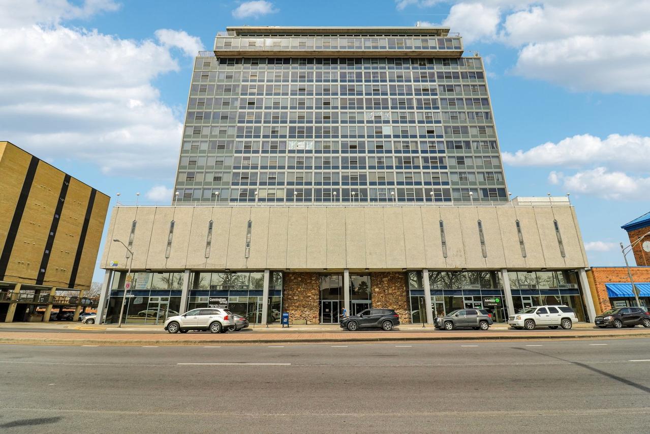 7234 W North Ave. #1408, Elmwood Park, IL 60707