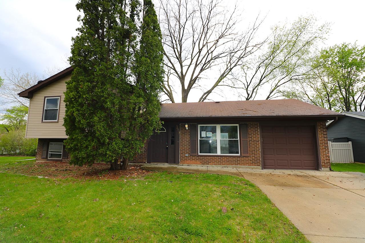 319 Dean Cir., Bolingbrook, IL 60440