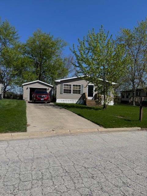 30 Meadowlark Ln., Beecher, IL 60401