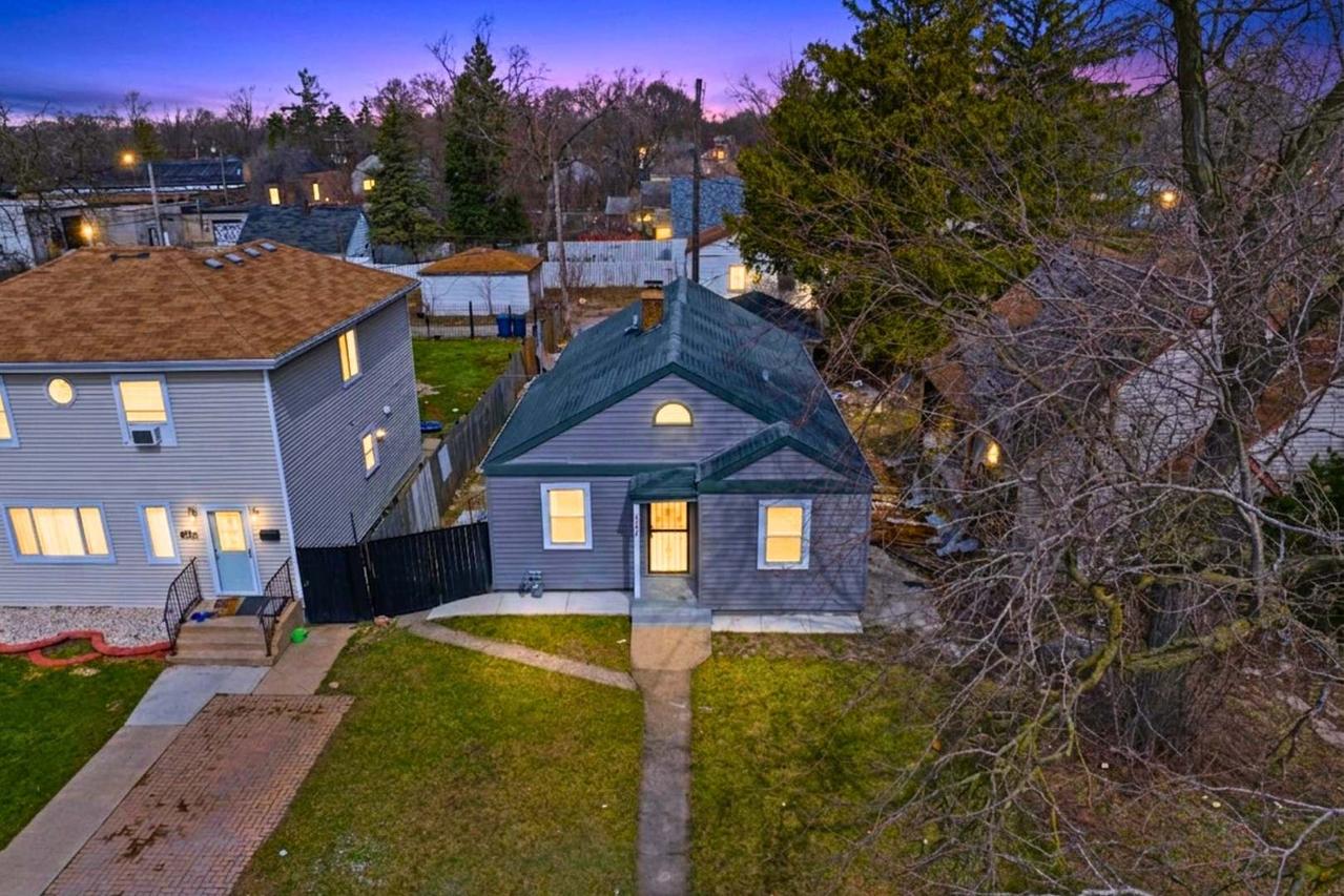 107 E 149th St., Harvey, IL 60426