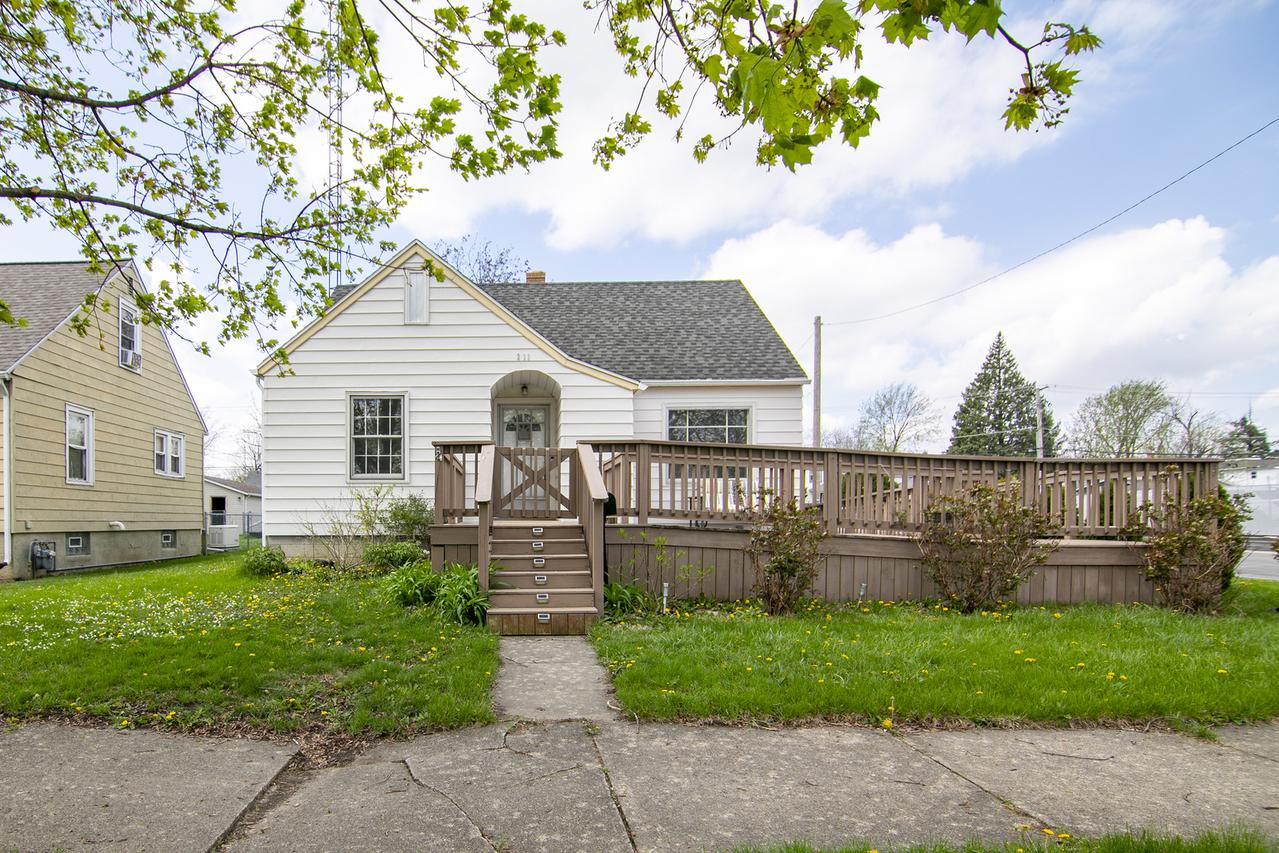 211 S Michigan Ave., Bradley, IL 60915